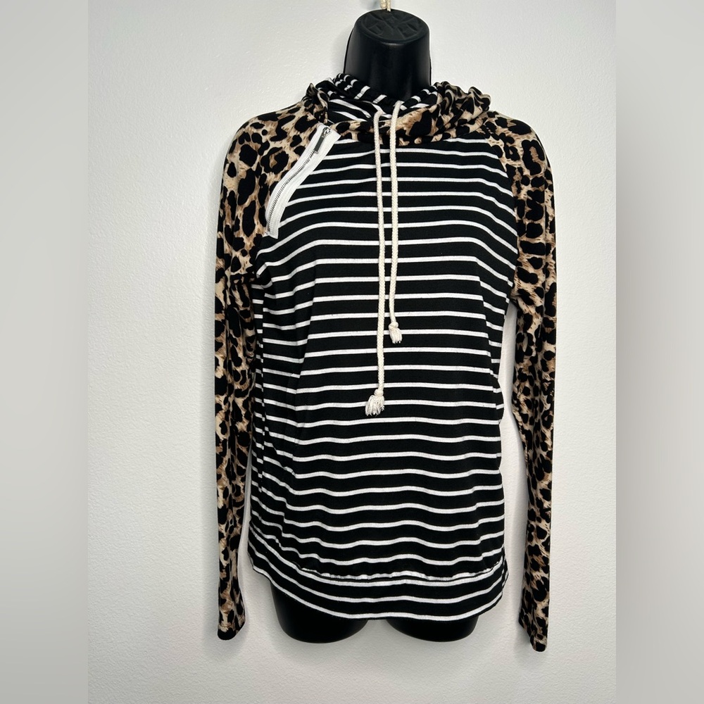 Leopard and Stripe Zipper double Hoodie size s